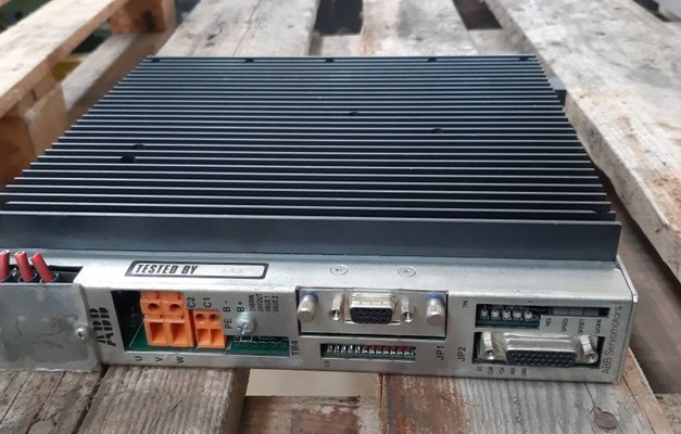 Azionamento assi ABB 100v  tipo 3hw.8.120.150 dc.USATO